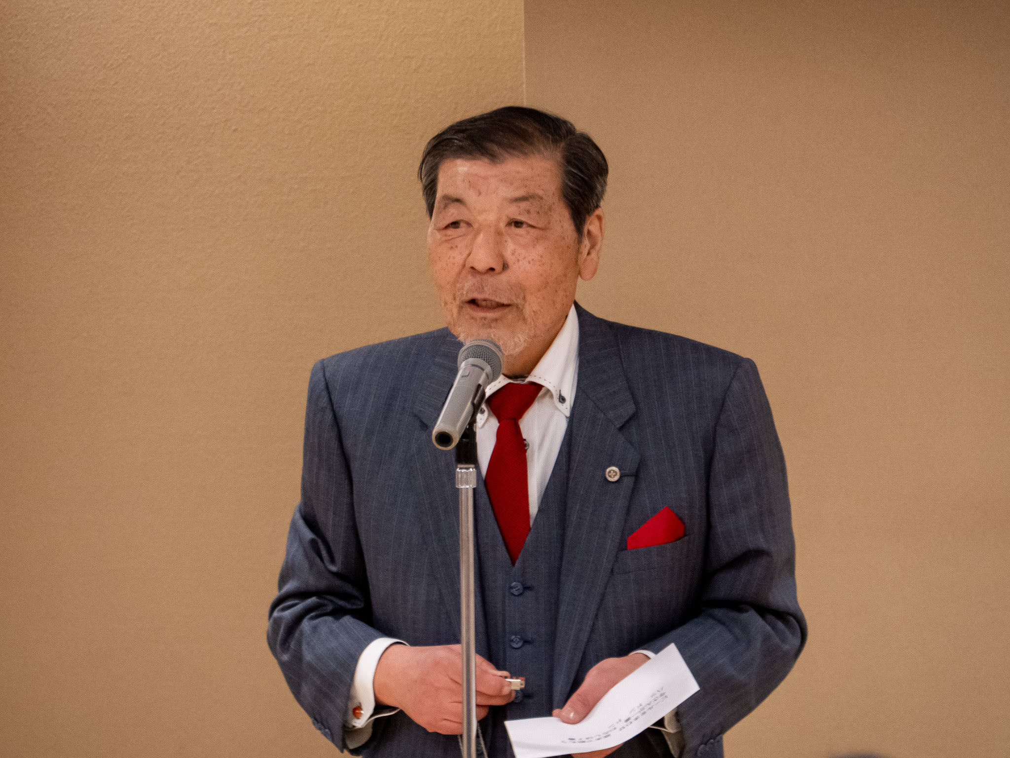 過去に受章されている池田顧問からお祝いの言葉